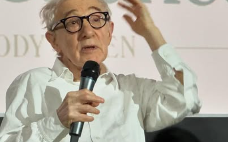 Woody Allen presta homenagem a Diane Keaton, que morreu aos 79 anos