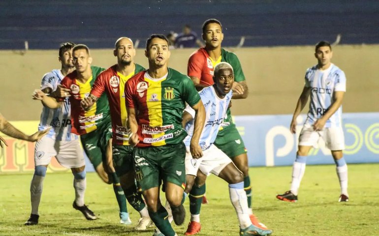 Londrina vence o Sampaio Corrêa no reencontro com a torcida no Café