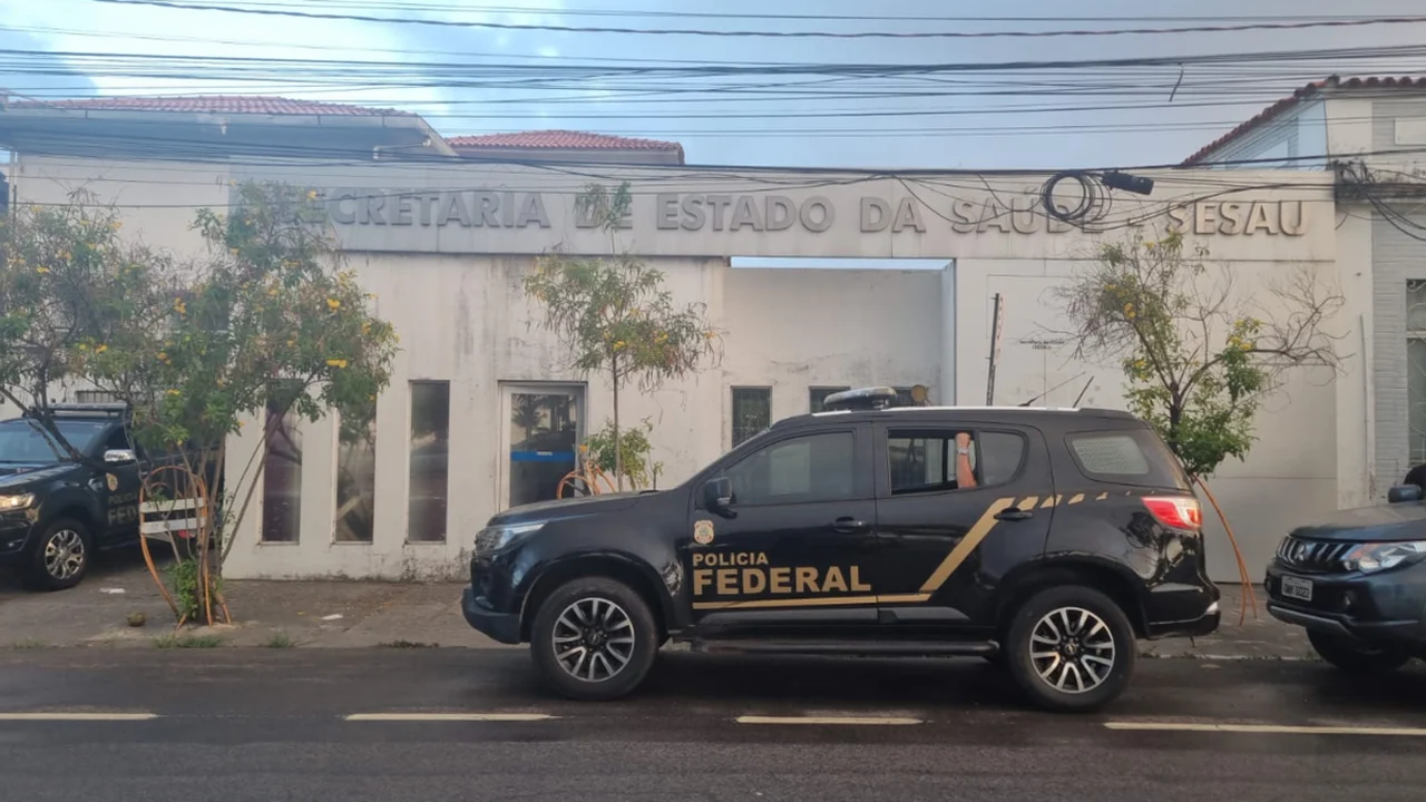 Sesau afasta dez servidores após operação da PF apurar esquema milionário na Saúde