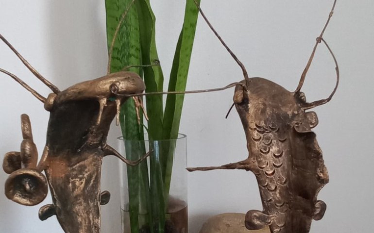 Troféus que serão entregues a cineastas no Festival de Cinema de Pilar são inspirados no bagre de Alagoas