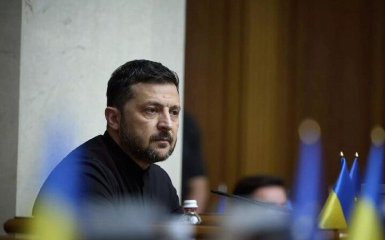 Zelensky afirma estar pronto para eleições após cancelamento do pleito