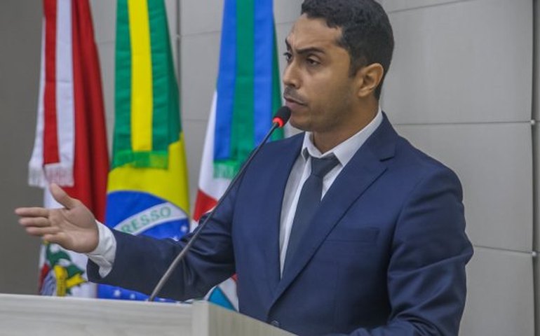 Vereador denuncia venda irregular de apartamentos do Parque da Lagoa em Maceió