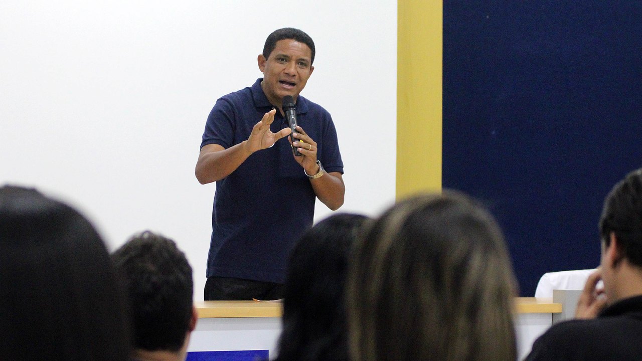 Júlio Cezar afirma que seu maior desafio é erradicar o analfabetismo