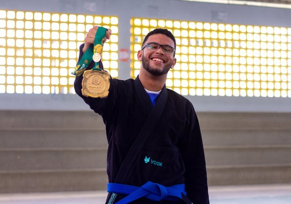 Victor Leite: estudante da rede estadual coleciona títulos no jiu-jitsu