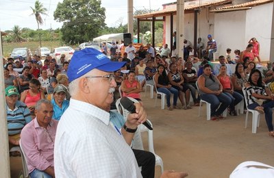 Arapiraca recebe visita técnica da Codevasf nas culturas do abacaxi e hortaliças