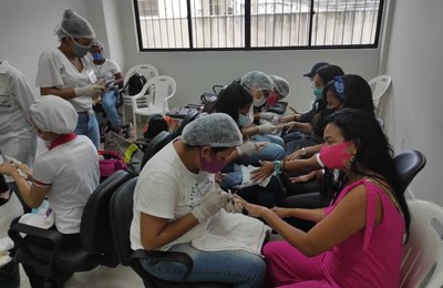 Judiciário realiza ação natalina para mulheres vítimas de violência doméstica