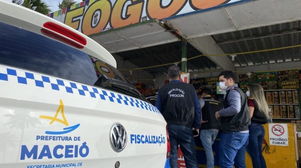 Comércio de Fogos Juninos Agita Maceió com Fiscalização Rigorosa e Novas Regras