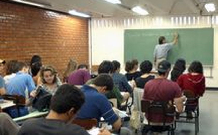 Conae cobrará cumprimento do Plano Nacional de Educação