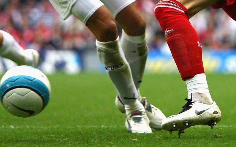 Federação italiana acata decreto e futebol no país não volta antes de 14 de junho