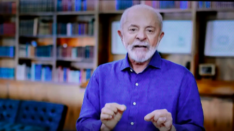 Lula defende debate sobre fim da escala 6x1 e aborda fraude no INSS
