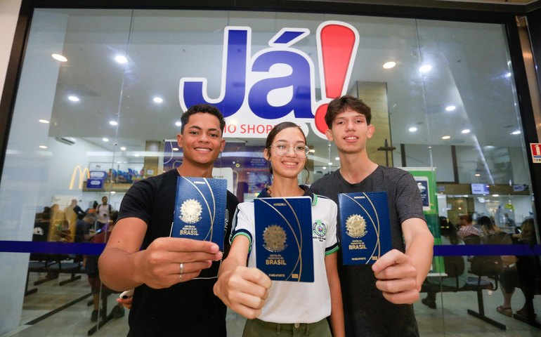 Estudantes do “Daqui pra o mundo” embarcam para a Inglaterra nesta quinta-feira (16)