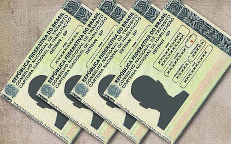 Aprovada isenção de taxas de CNH para pessoas de baixa renda