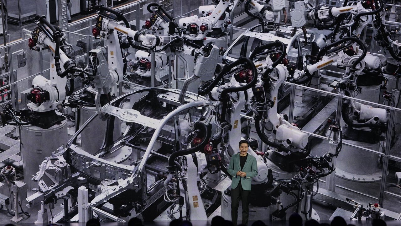 Mais competitiva que a Europa: China bate recorde de produção de carros elétricos com aumento de 34%