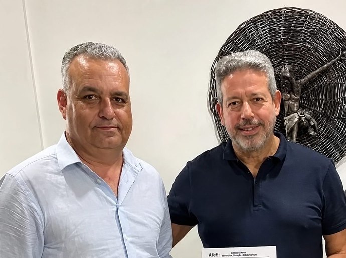 PL e PP formalizam aliança para disputa eleitoral em Alagoas