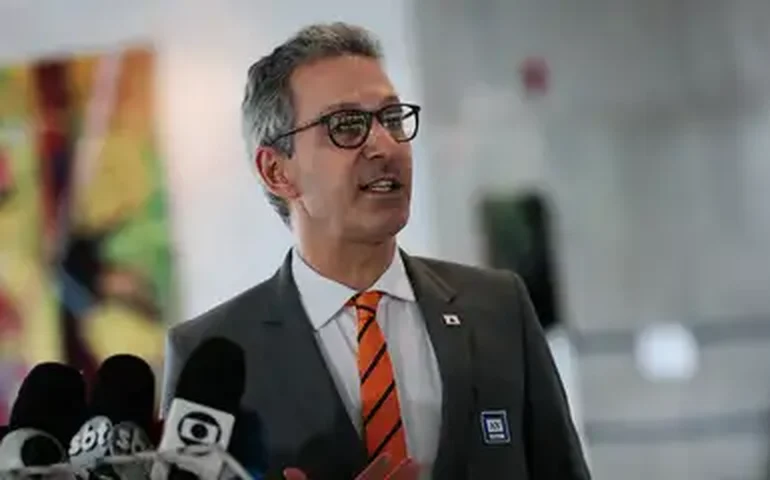 Zema volta a criticar STF e chama Corte de 'podre' em Brasília