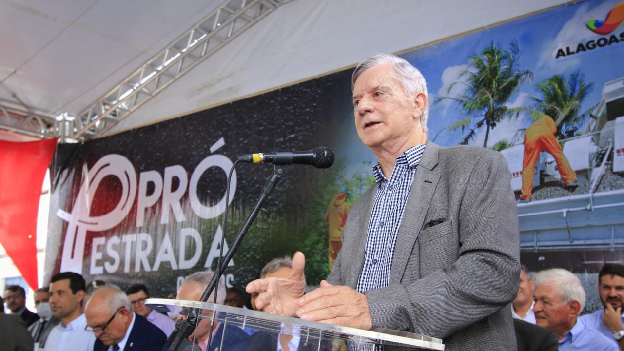 Governador inaugura obra do Pró-Estrada em Cacimbinhas