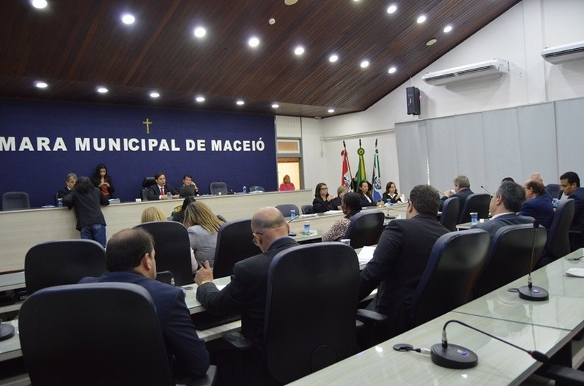 Após recesso, Câmara retoma atividades em Plenário nesta terça-feira (18)