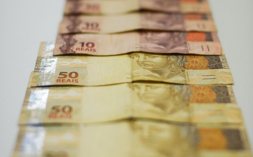 Saldo da carteira de crédito deve crescer 0,4% em abril, mostra pesquisa da Febraban