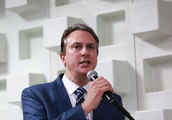 Piso nacional dos professores sobe para R$ 4.420,55