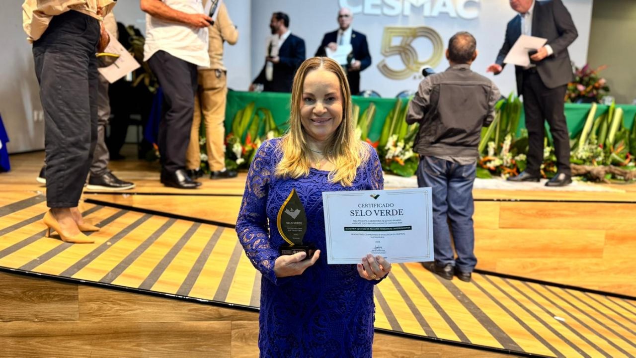 Secretaria de Relações Federativas e Internacionais recebe Selo Verde Ambiental 2026