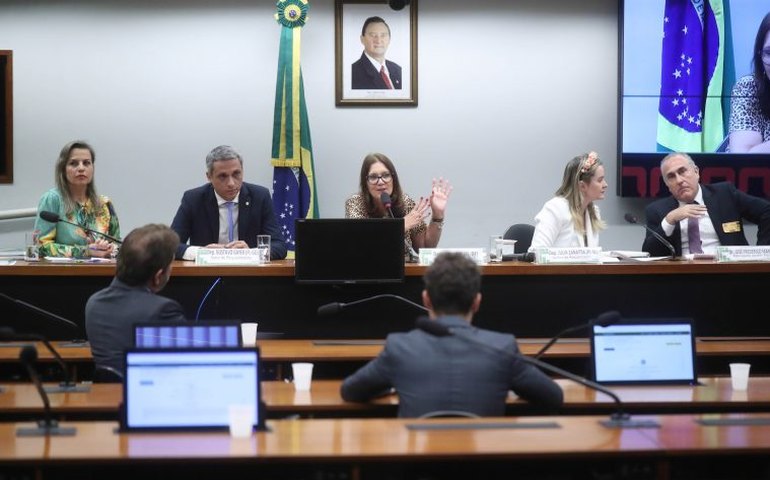 Sleeping Giants Brasil não comparece a audiência pública para discutir atuação do grupo