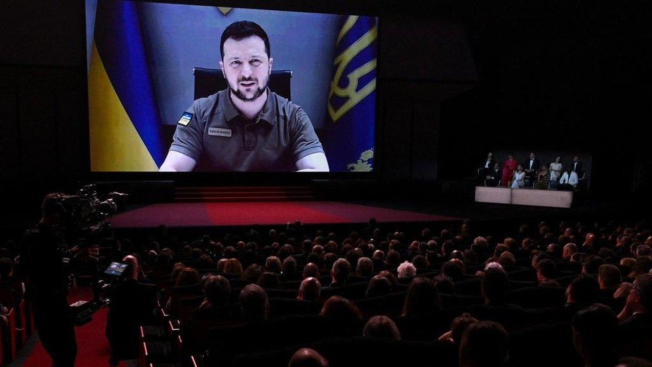Cannes 2022: Em vídeo na abertura do festival, Zelenski exalta a esperança