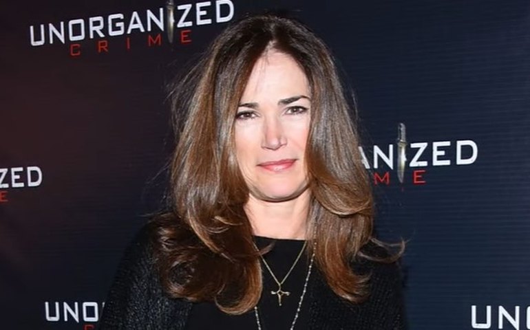 Atriz de 'CSI Miami' é presa por tentar atropelar o marido após sofrer violência doméstica