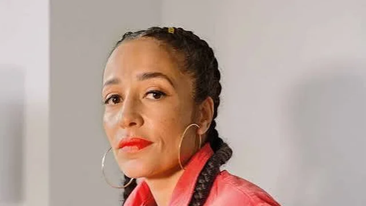 Flip 2026: Zadie Smith sai 'fantasiada de Zadie Smith' para separar vida pessoal da pública