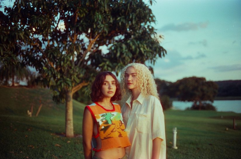 Dupla Anavitória apresenta seu novo show Claraboia em Maceió