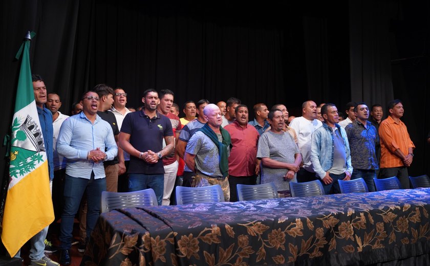 Alunos da EJA de Arapiraca realizam, nos dias 23 e 24, a 2ª edição do Sarau Literário Poesia em Movimento