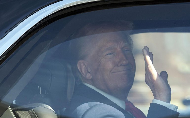 Europeus e ucranianos serão loucos se rejeitarem plano de paz de Trump, aponta revista americana