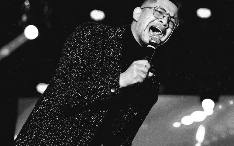 Pai de cantor gospel Pedro Henrique faz desabafo durante velório do filho na Bahia