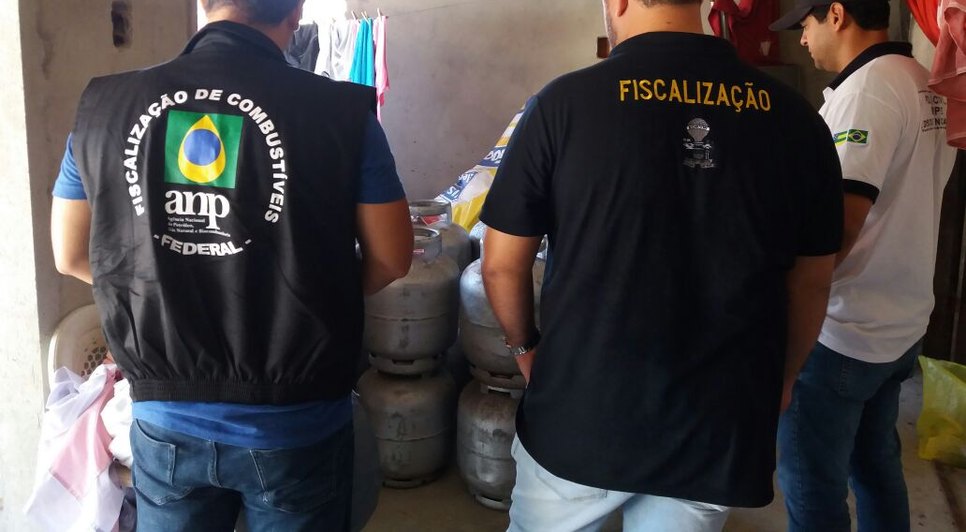 presos venda botijão de gás