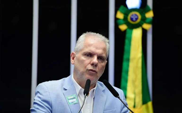 Defesa de ex-presidente do INSS rebate acusações e critica prisão preventiva