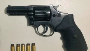 Arma-apreendida.jpg / Foto: PMSE