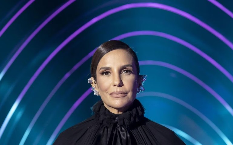Ivete Sangalo e Iza cantam música de Preta Gil em show; veja vídeo