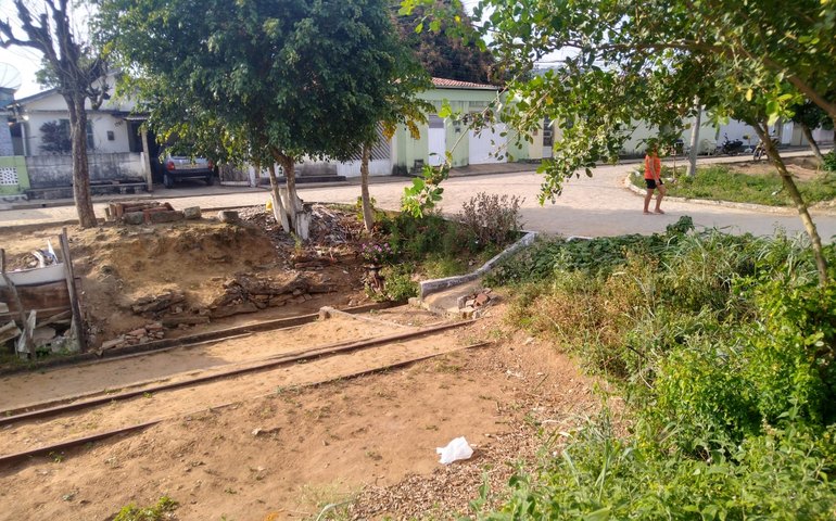Julio Cézar defende ampliação do VLT, mas foi na sua gestão que a ferrovia foi destruída na zona urbana