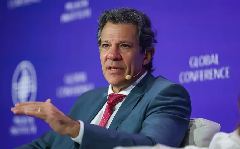 “Valia a pena fazer revisão para evitar especulações”, diz Haddad