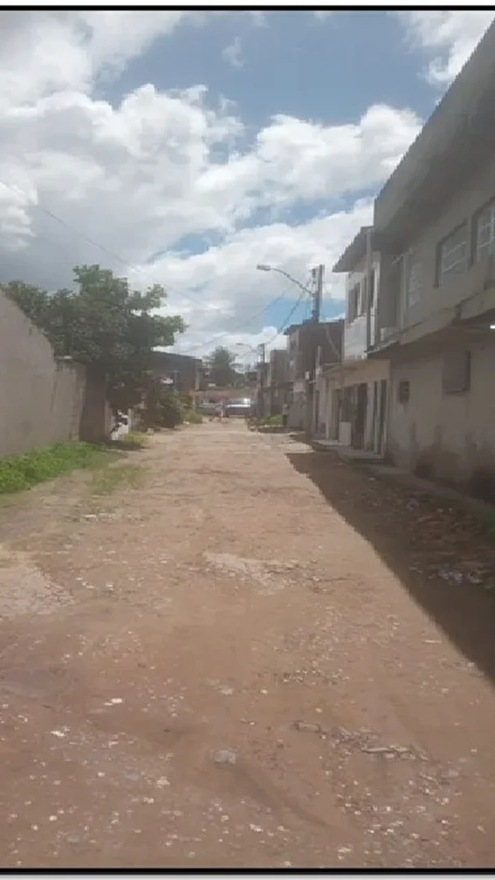 Pavimentação asfáltica:  Aldo Loureiro solicita serviço em travessas do conjunto Village Campestre 2