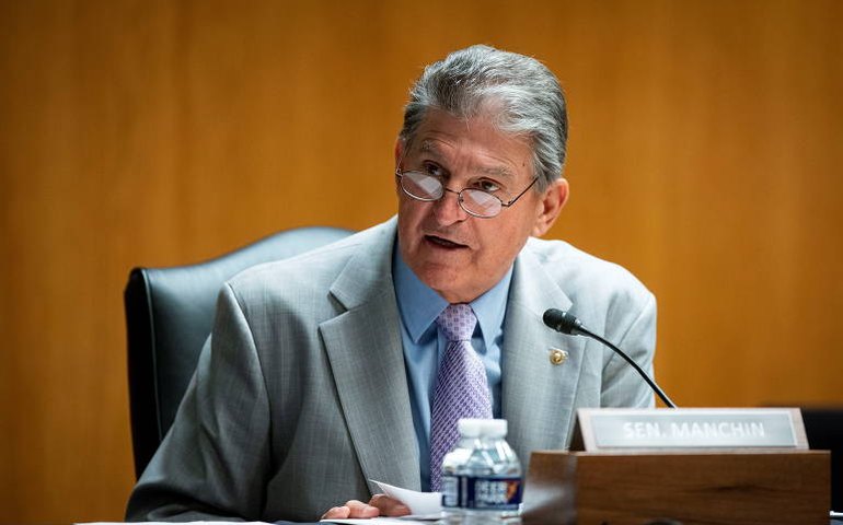 Senador Joe Manchin descarta concorrer contra Harris pela indicação democrata nos EUA