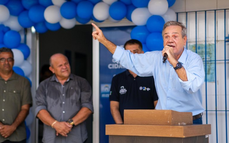 Lessa celebra o primeiro aniversário da Casa da Cidadania em São Miguel dos Milagres