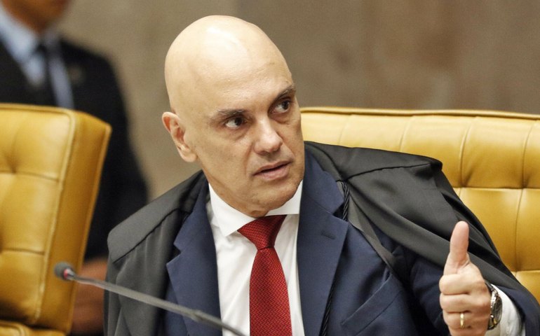 Moraes determina prisão de ex-assessor de Jair Bolsonaro