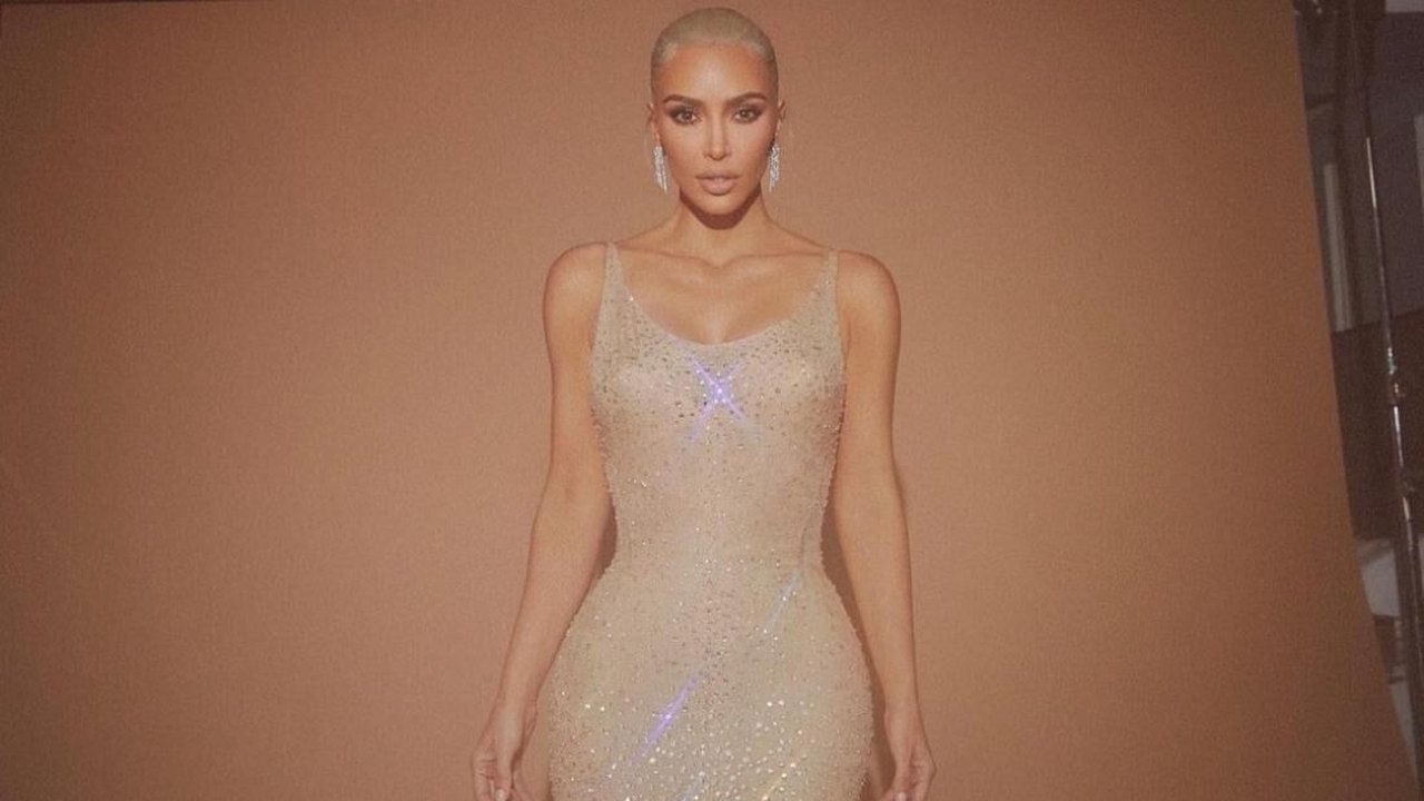 Kim Kardashian condena falas antissemitas de Kanye West