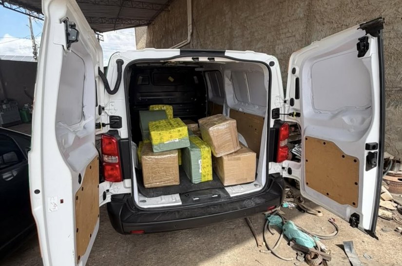 Fiscalização da Sefaz identifica 75 kg de drogas e mil cigarros eletrônicos em Arapiraca