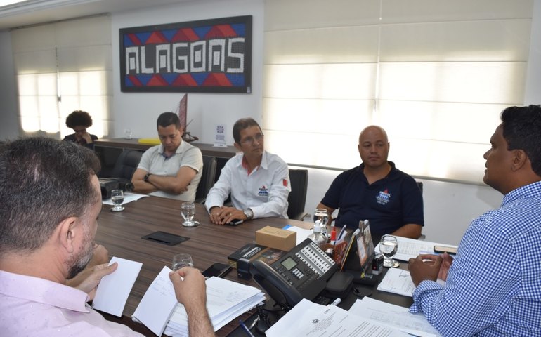 Em reunião com o Sindpol, Seris dá prazo para ocupar Casas de Custódias em fevereiro