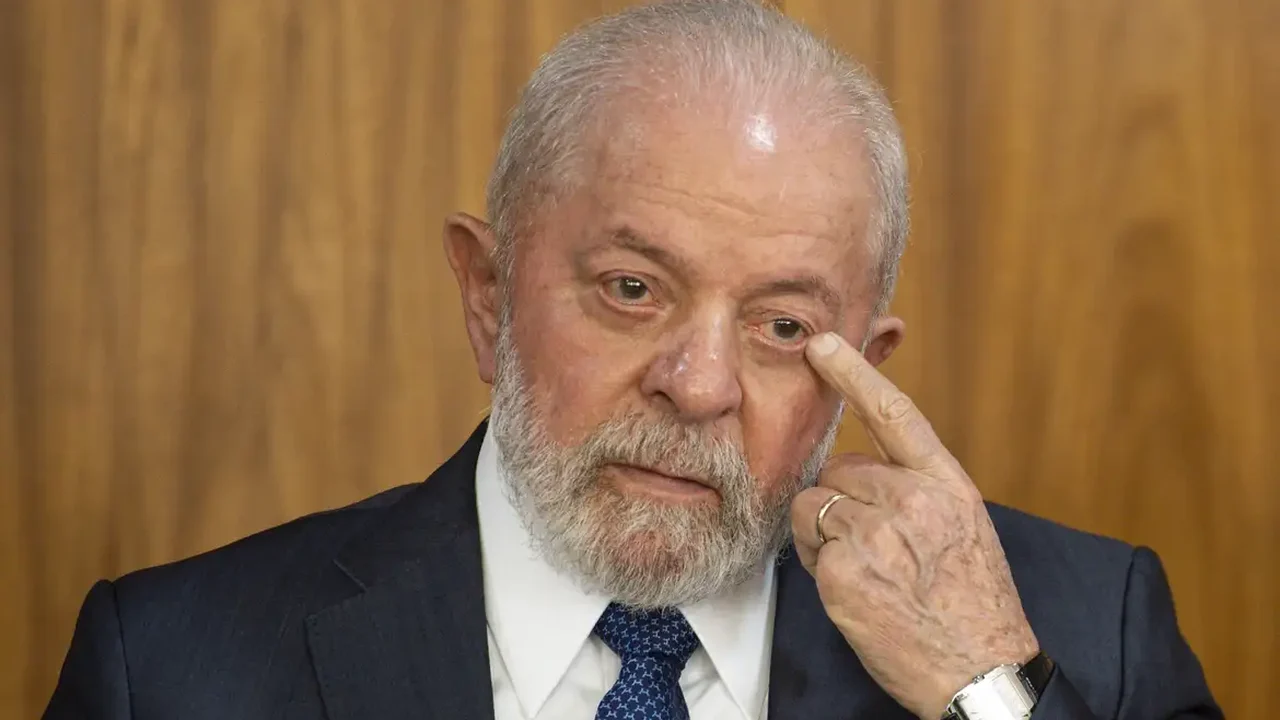 Lula e Putin conversam sobre Brics e Ucrânia por telefone
