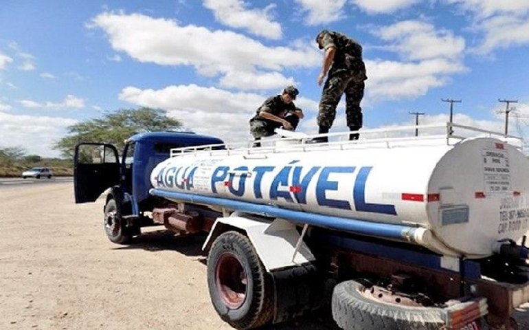 Hugo Wanderley agradece o empenho e apoio de toda bancada alagoana para retorno da Operação Pipa
