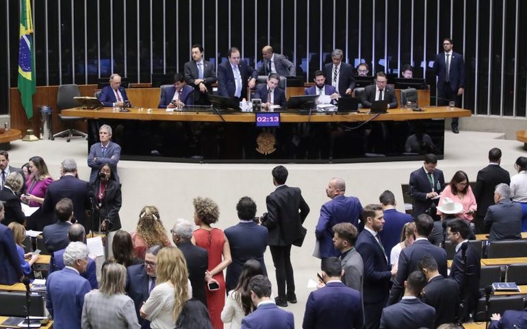 CAE aprova direito a portabilidade de salário e crédito com juro menor