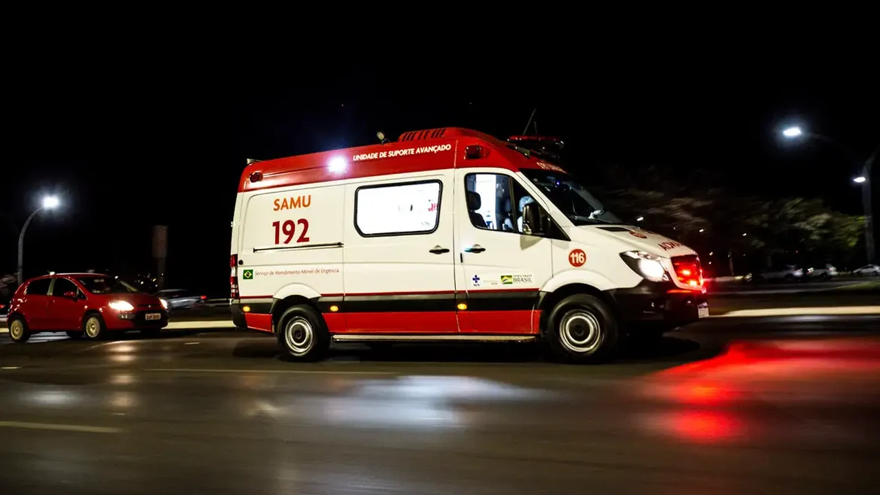 Samu e Corpo de Bombeiros realizam com êxito transferência de paciente obeso mórbido