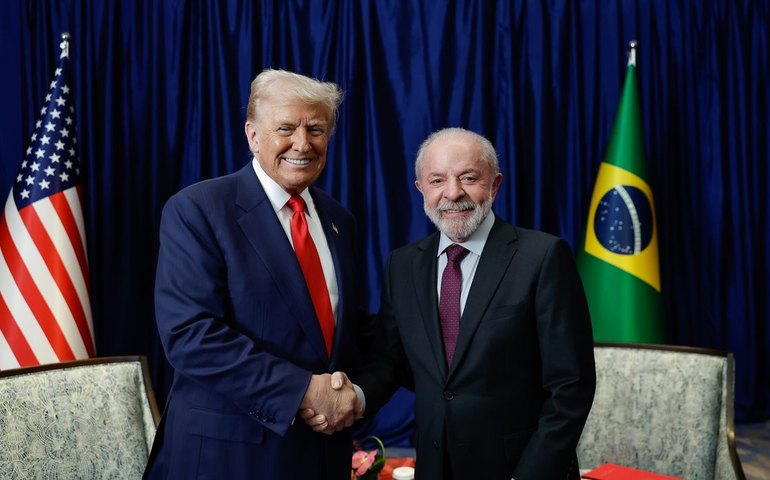Trump retira tarifa de 40% sobre produtos do Brasil como café e carne